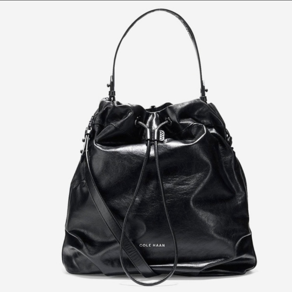🚨Flash Sale: Cole Haan Stagedoor genuine leather bucket bag